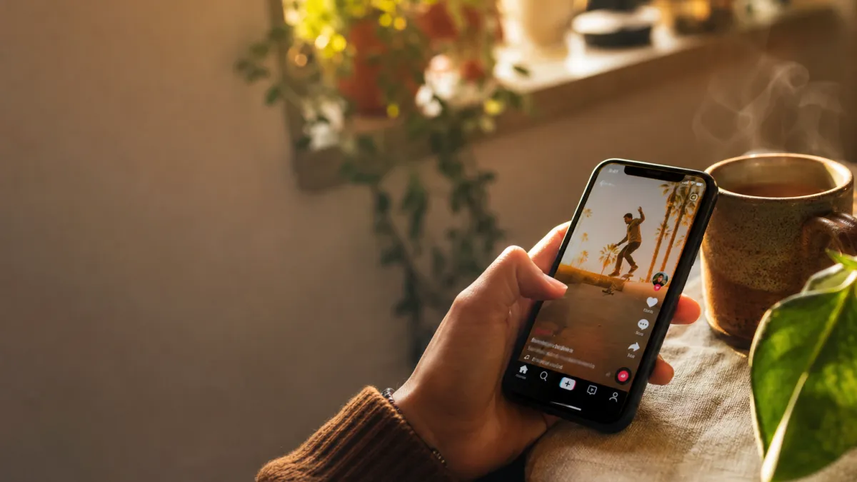 Voir un profil tiktok sans être vu : 5 astuces en 2026